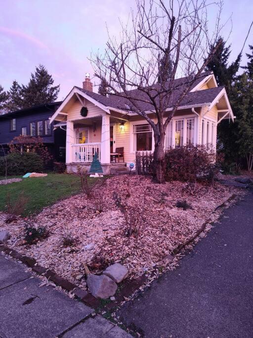 Sweet Beech St Retreat-basement *