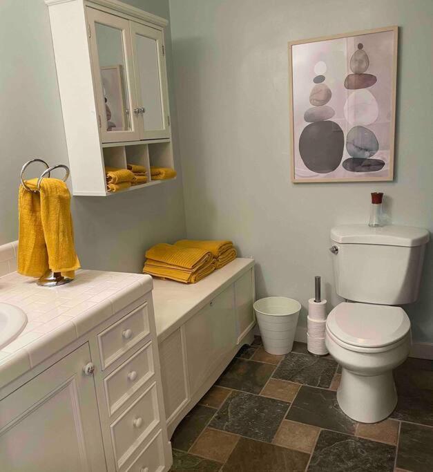 Sweet Beech St Retreat-basement Appartement Portland